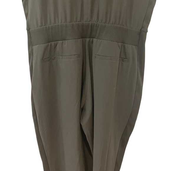 Athleta Brooklyn Jumpsuit in Black V-Neck Women's 10 - Picture 10 of 10